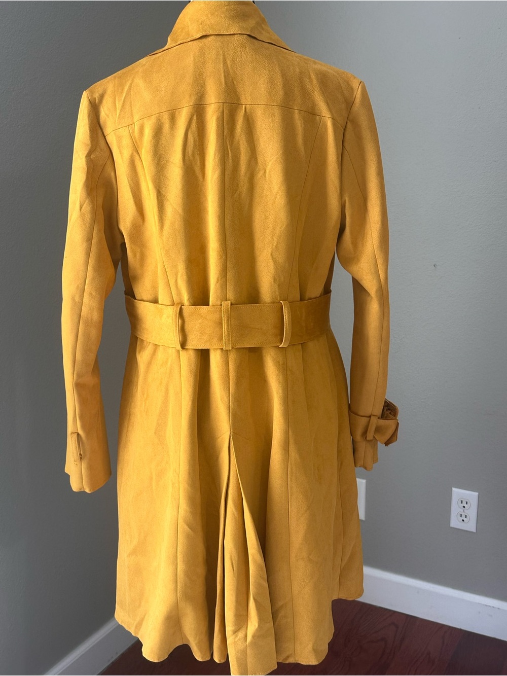 NWT Elie Tahari Mustard Trench Trendy City Pea Coat - Picture 8 of 11